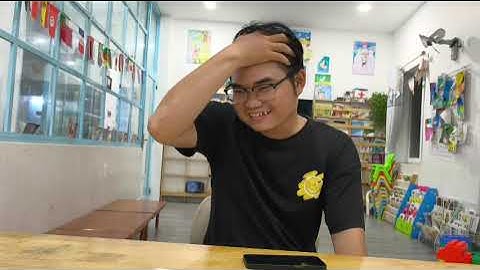 Tiếng Anh Giao Tiếp Phan Thiết: Tony practices talking about Daily Routines