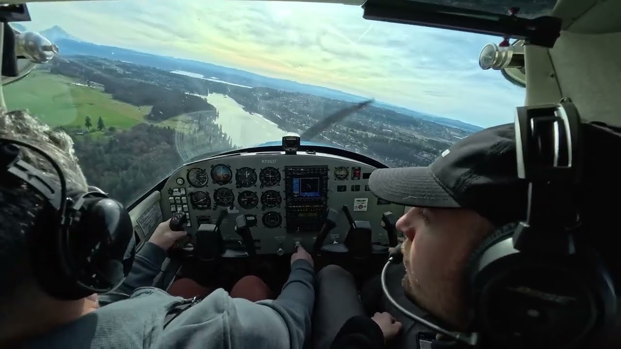 Flight training at 1W1 Grove, camas Washington