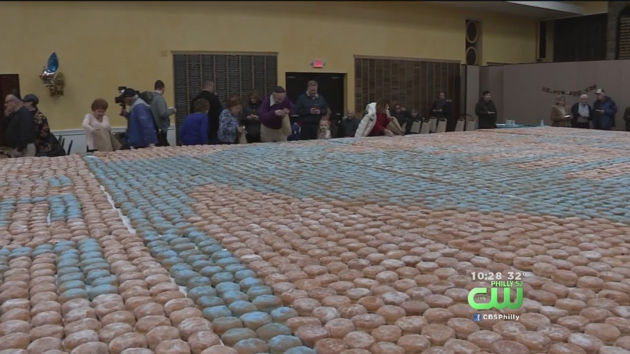 Congregations Of Shaare Shamayim Break World Record For Largest Edible Mosaic Menorah