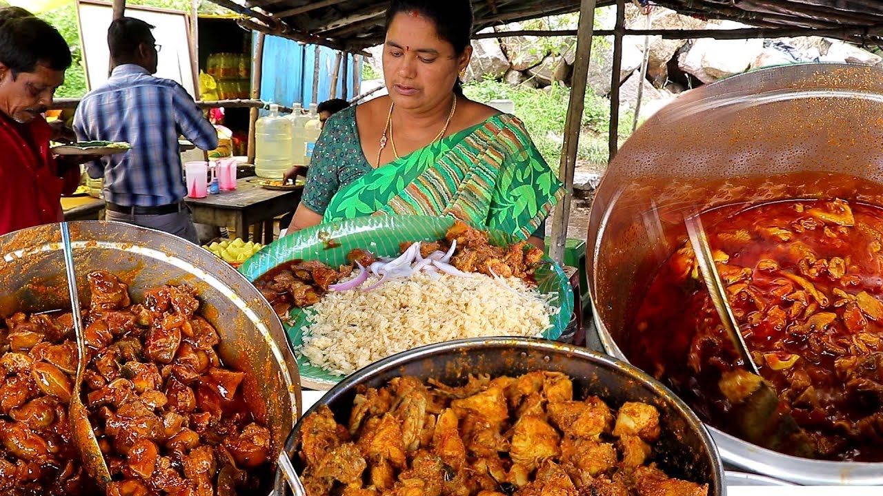 Hyderabad Famous Aunty Street Food #shorts - Most Busy Street  Food #streetfoodhyderabad