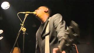 Video thumbnail of "999 - Hit Me  ( Live at the London Forum 2006)"