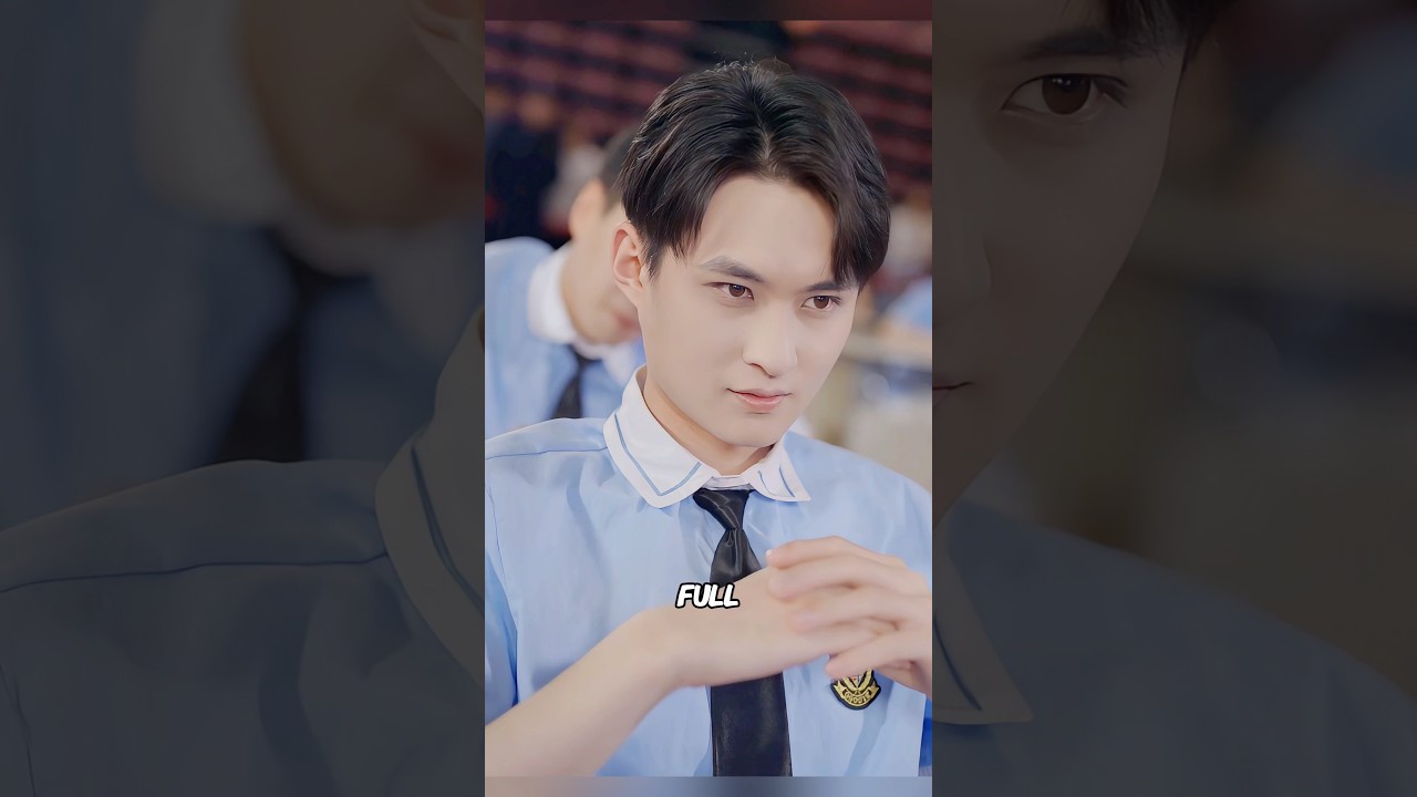 A clever man deliberately handed in a blank paper during the college entrance examination.