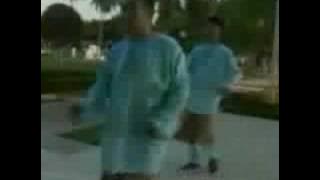 PAPAN MENJUNGKAT (KUDIL & FRIENDS)