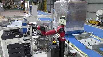Robot Label Applicator
