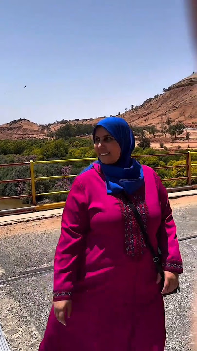 Arab mom //Big boobs hijab milf burqua clad women 🧕❤️🔥🫣