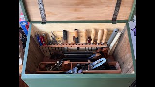 Pam's Woodshop   Making a Dutch Tool Chest