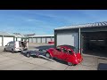 Citroën 2CV de autotransporter afrijden en weer terug in garagebox, opname met #djineo