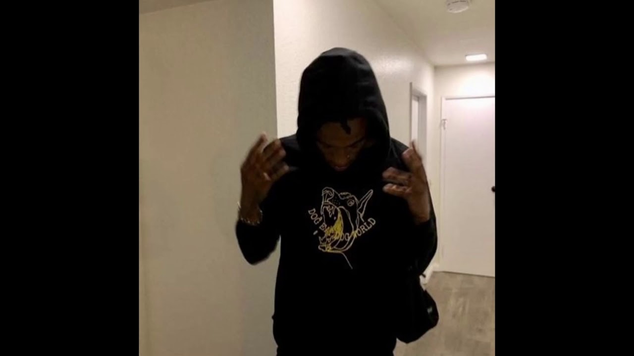 Diamondsonmydick - NEVER BE ME (prod. evilgiane) - YouTube