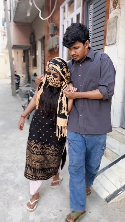 Ladki Ki Dalali 😱