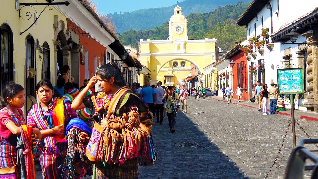(1/2) Antigua Guatemala Walk 2018