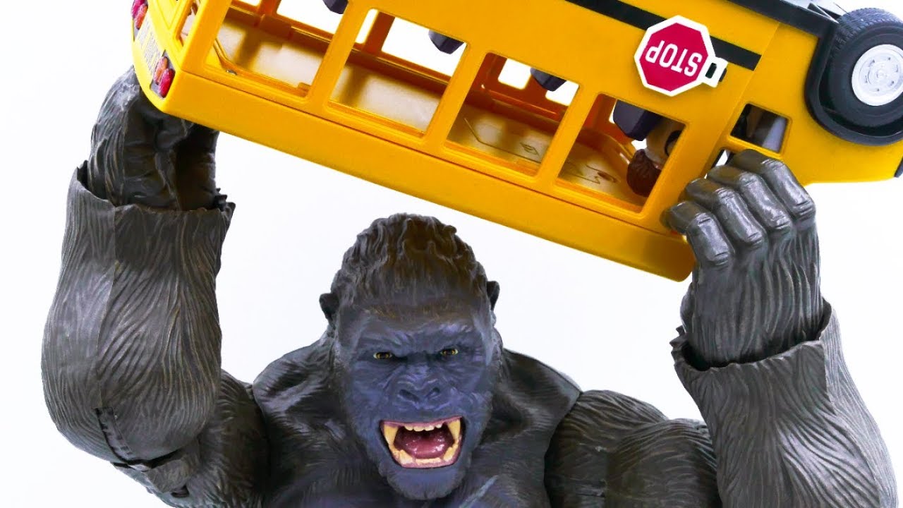Power Rangers & Marvel Avengers Toys Pretend Play | KING KONG Attack School Bus 2 ironman old orchard beach
