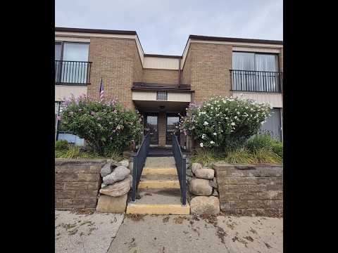 18233 University Park Drive, Livonia, MI home video tour