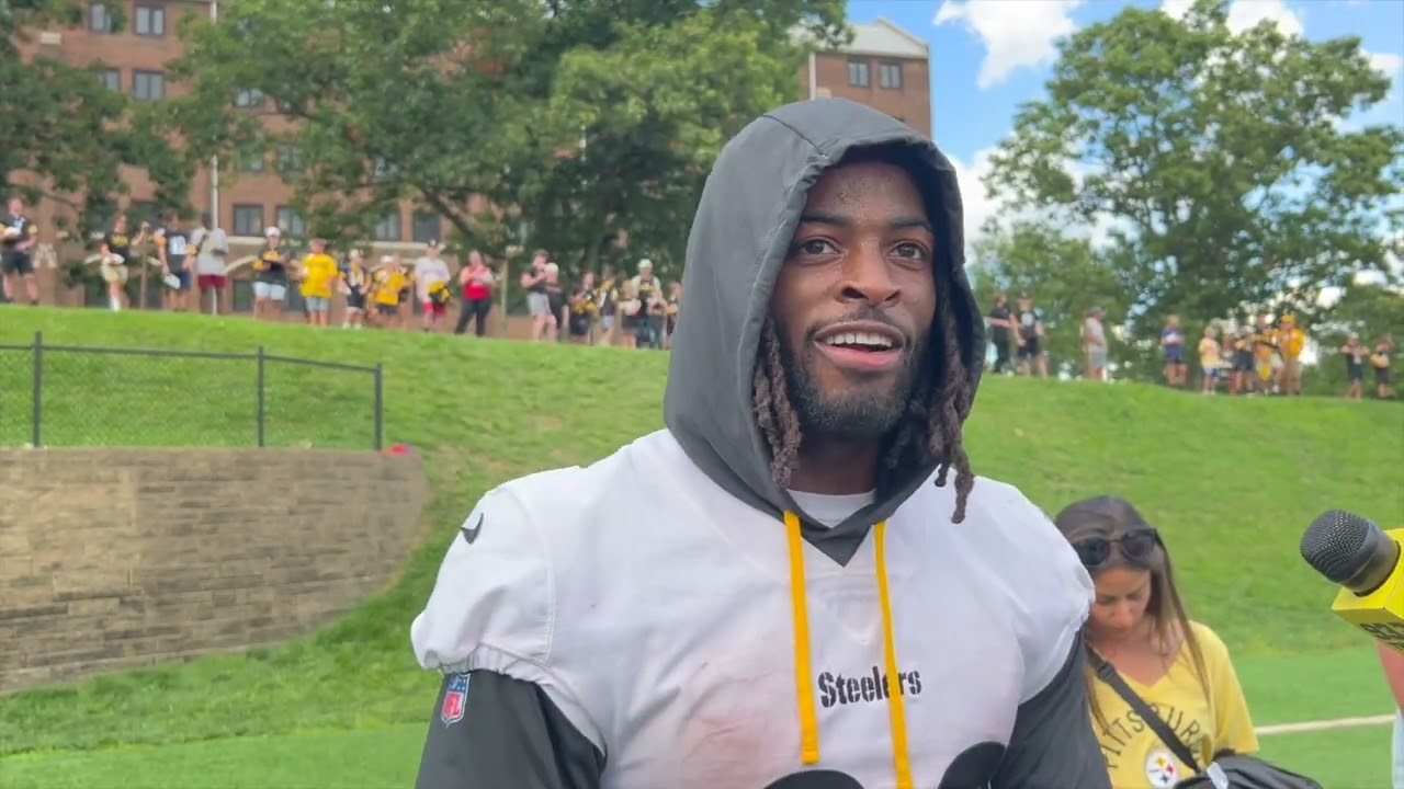 Najee Harris on Development of Mitch Trubisky, Kenny Pickett, Steelers