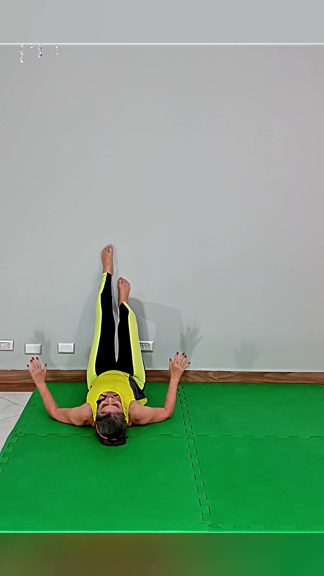 Parte 4 Treino de Pilates na Parede: Fortaleça e Alongue-se de Forma Diferente! ?️‍♀️?