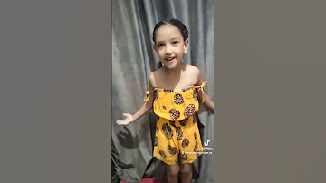 واقف على الامه 