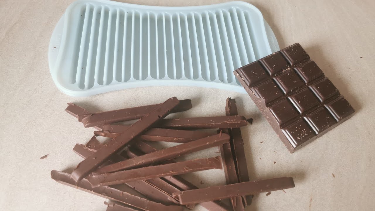 Bâtons de chocolat pour pains au chocolat / chocolatine