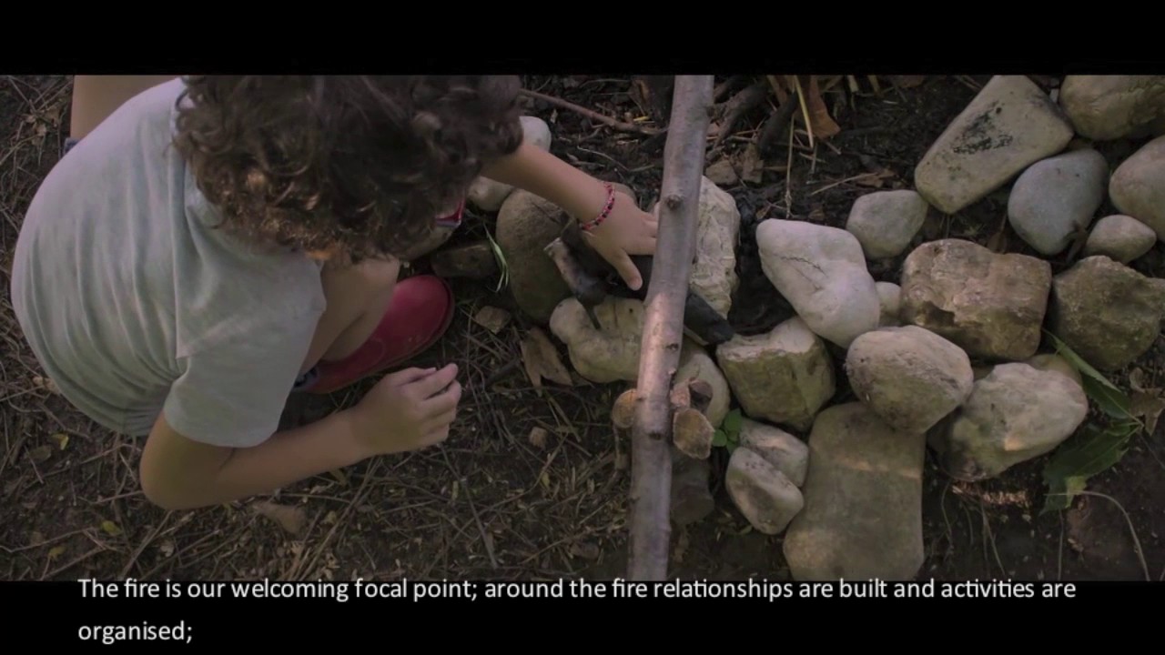 A scuola nel bosco  /  Forest kindergarden