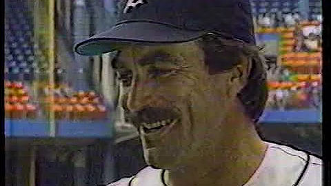 Tom Selleck "Magnum P.I." Hits Home Run At Tigers ...