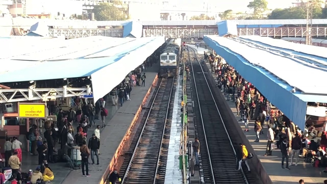 Jaipur railway station | भारत का सबसे साफ़ railway station - YouTube