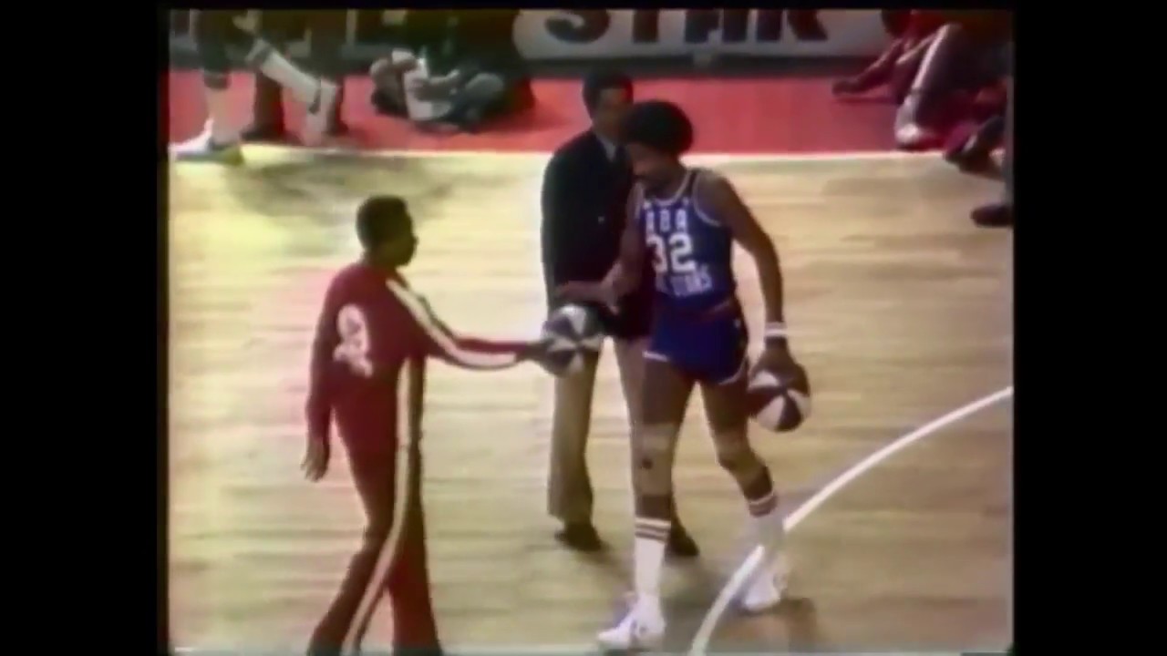 Julius Erving Biography: The Story Of How Dr. J Became An NBA Icon -  Fadeaway World