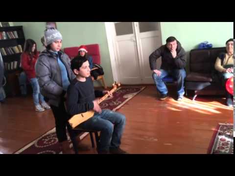 რუსთავის ”ეროვნული ფორუმი” ეწვია მოხუცთა თავშესაფარ ქსენონს და მიულოცა დამდეგი შობა ახალი წელი