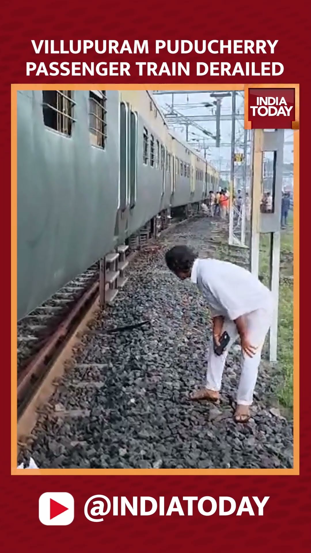 6 Coaches of Villupuram -Puducherry Passenger Train Derailed near Villupuram Railway Station