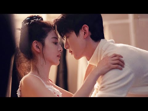 Wen Yifan brought another man home. Jealous, Sang Yan hugged her for a forceful kiss.💕 #cdrama