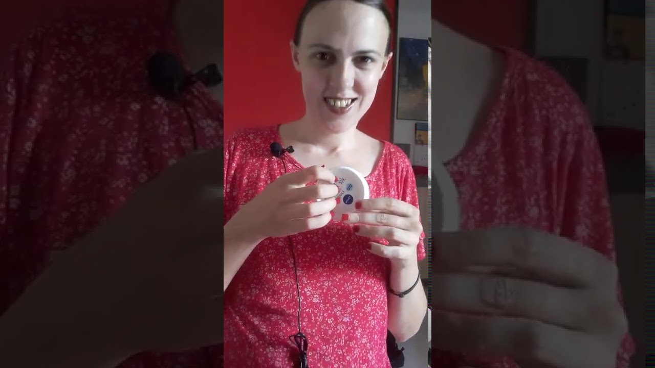 applicazione crema e massaggi richiesto da happyEleonora asmr ita