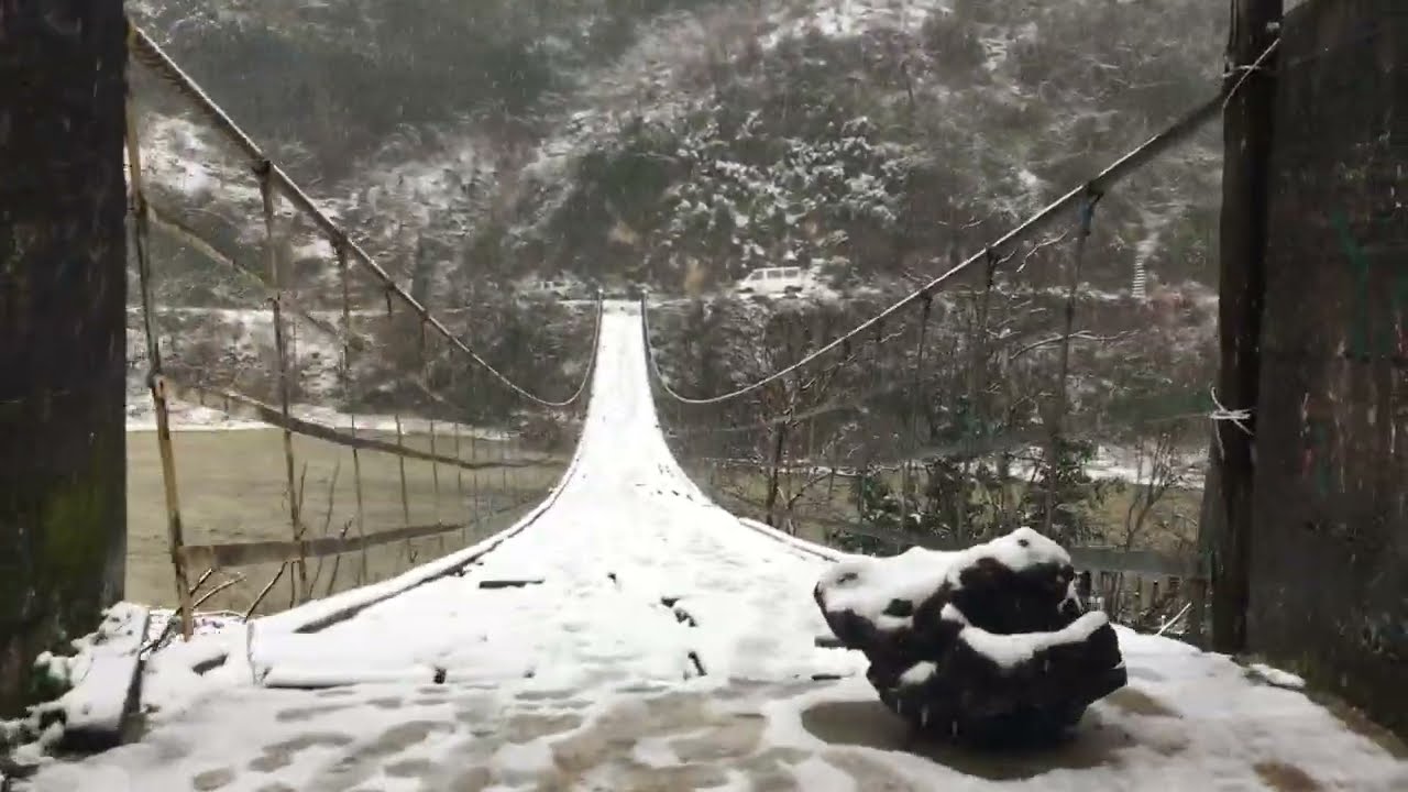 Kuzgun Köyünden karlı bir gün/M. Ömer Kamat'ın çekimiyle 
