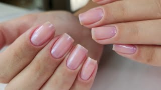 unhas super bonitas e delicadas com esmaltação transparente bem meigas !!!