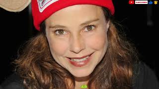 Dana Barron’s Coastal Comeback—Proof in Every Pixel