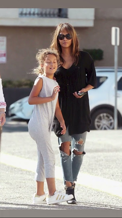 Halle Berry 4 Marriages & 2 Children shorts  #shorts #celebrity #lifestyle #love #viral #family