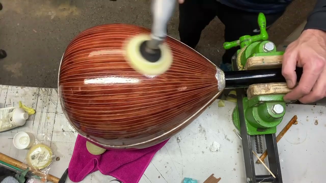 Building a Greek bouzouki Nr.50 - Englisch subtitles