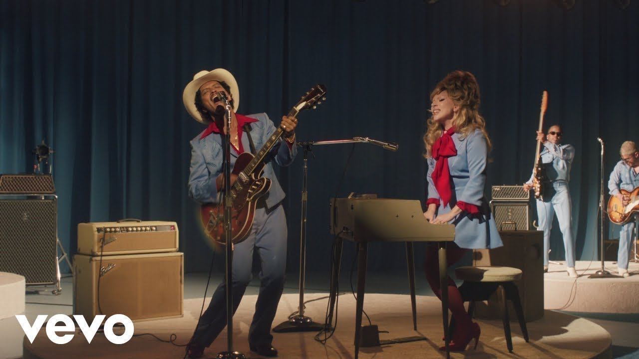 Lady Gaga, Bruno Mars - Die With A Smile (Official Music Video) Lady Gaga, Bruno Mars - Die With A Smile (Official Music Video)