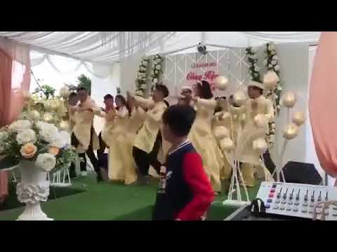 Video Hội bê tráp chịu chơi, quẩy 'sập sàn' đám cưới bạn thân - youtube