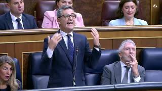 “Sánchez's plumber and Abascal's servant.” 10/22/2025 “Sánchez's plumber and Abascal's servant.” 10/22/2025
