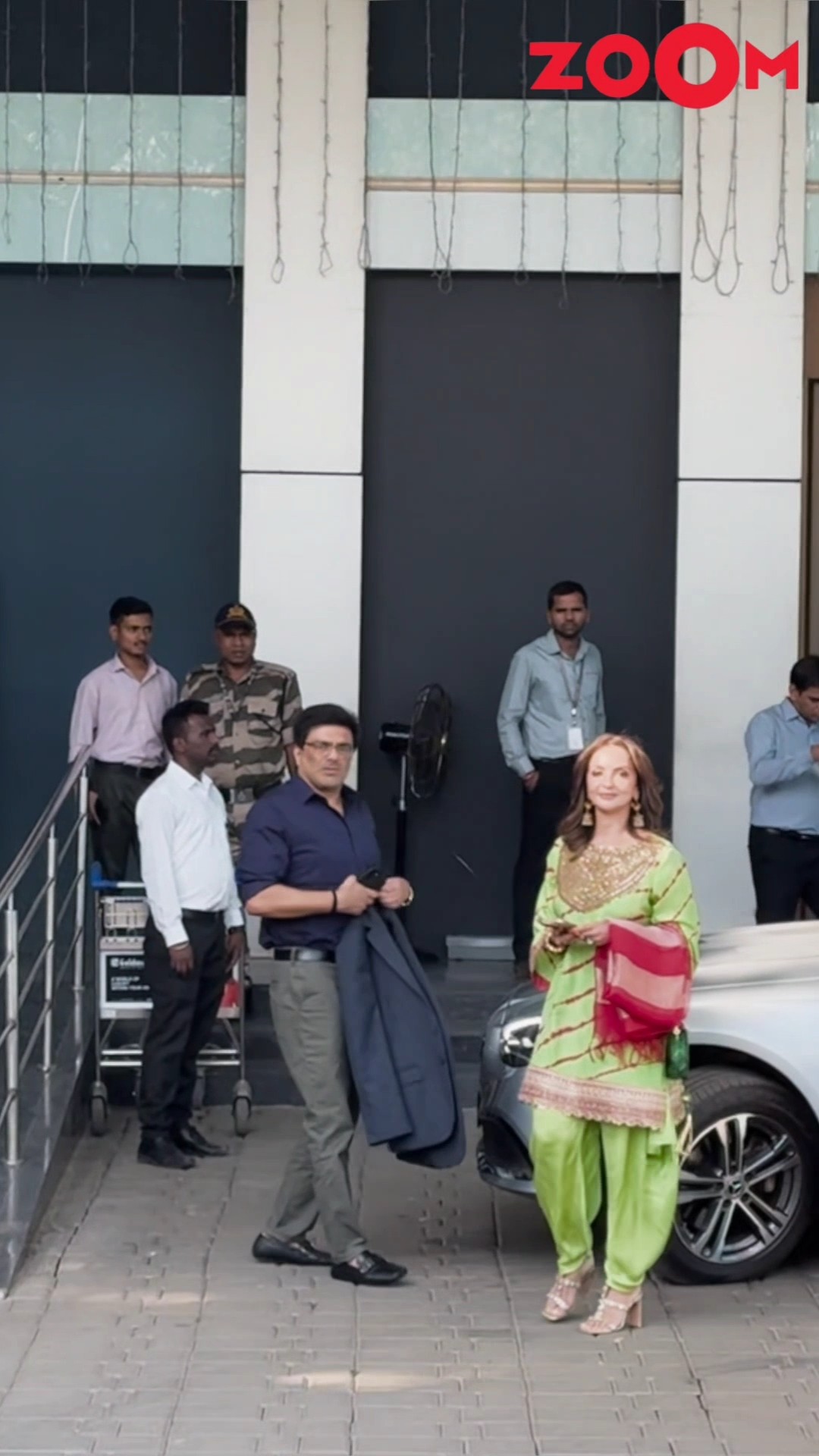 Seema Sajdeh NAILS the airport fashion with her CHIC style!? #seemasajdeh #shorts