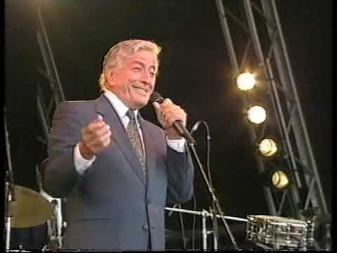 Tony Bennett, Laughing At Life