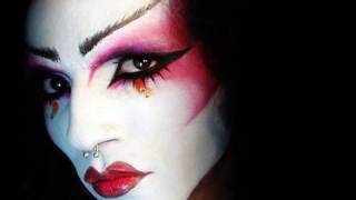 How To Create A Twisted Geisha Makeup