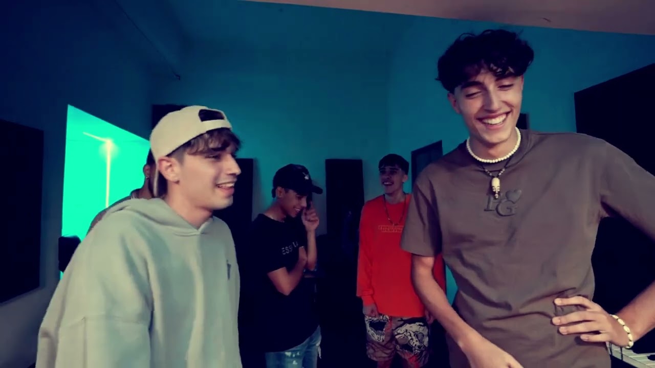 Tiradera de adri hacia YoSoyPlex