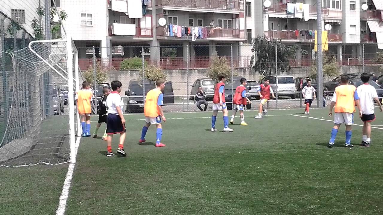 GENNARO 12 anni PORTIERE PARATUTTO