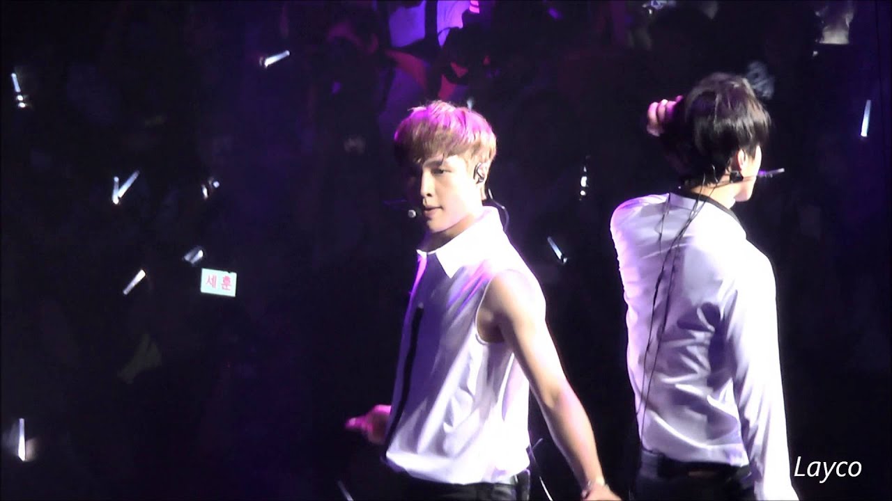 [Fancam] 150718 EXO'luXion in Beijing Play Boy Lay (with Sehun)