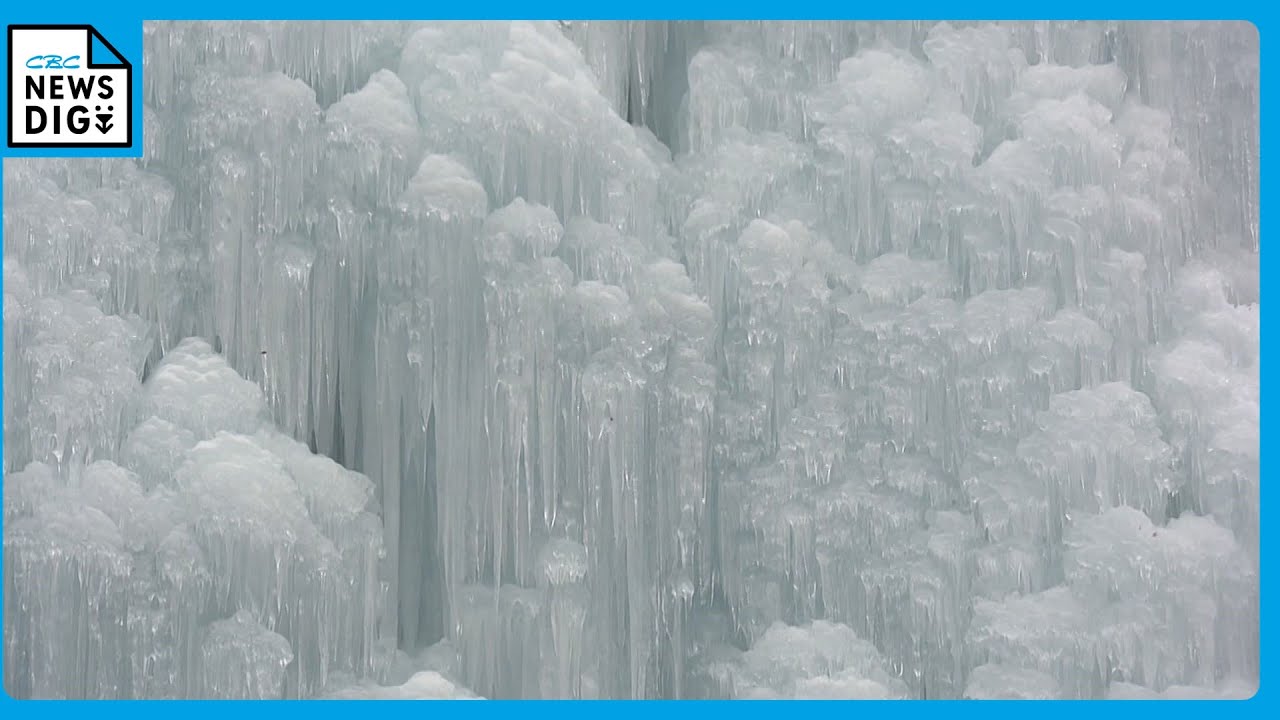 全長200メートル×高さ30メートル 圧巻の氷柱、青白く幻想的に - YouTube
