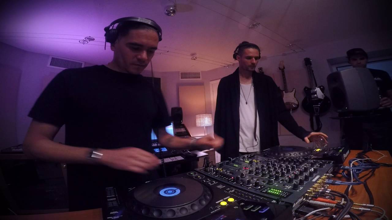 EG Private session | Deaf Pillow