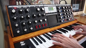 Minimoog Voyager, Valhalla Delay and VintageVerb
