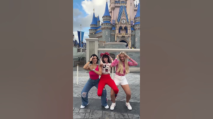GIOVANNA ALPARONE FAZ DANCINHA COM JESSI E BRENDA!