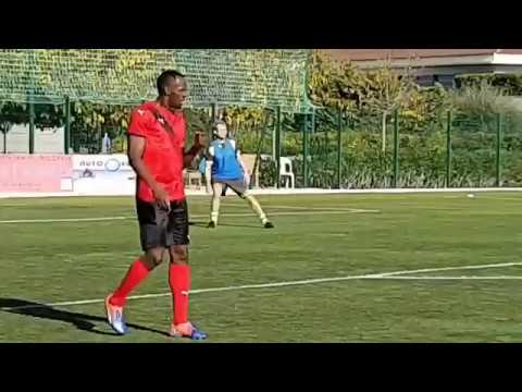 Usain Bolt played football with amateur French club Saint Jean de Beaulieu