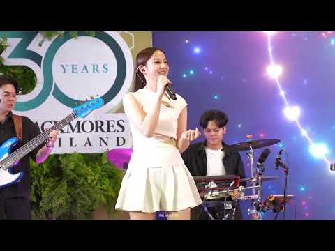 พบรก Ink Waruntorn Live 30th Blackmores Th Siam Paragon 25012025 พบรก Ink Waruntorn Live 30th Blackmores Th Siam Paragon 25012025