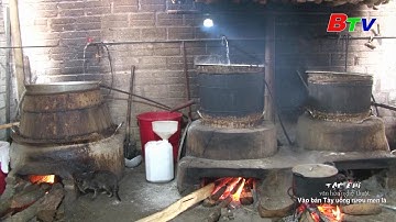 Uống rượu men lá của người Tày ở Bắc Kạn