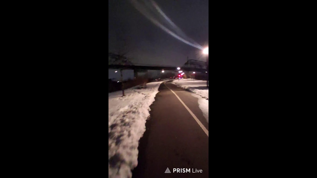 NYC BEAUTIFUL Thrusday walking nightime inside bronx river park west 